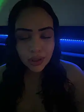 iTrapXXXBACKUP online show from March 17, 9:07 pm