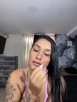 KatalinnaBrown online show from April 19, 1:21 pm