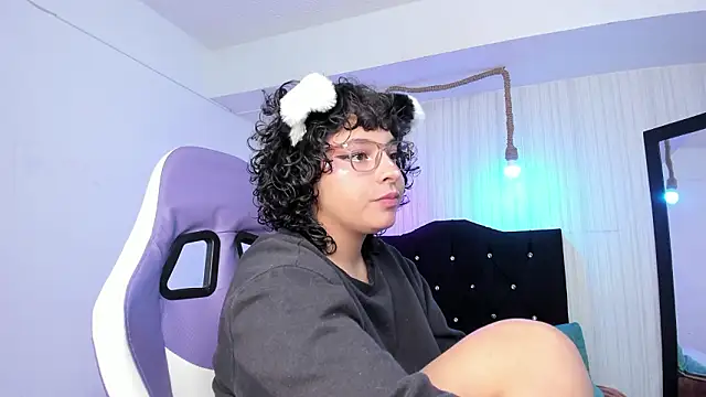 miku katsuragi online show from March 9, 5:55 am