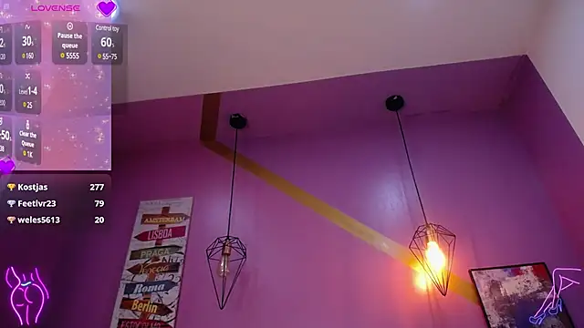 Snapshot of MadameDamn chatting on January 17, 6:02 pm MadameDamn online show from January 17, 6:02 pm