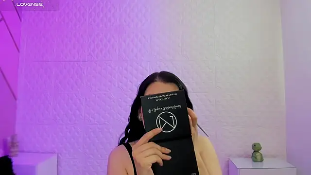 Violetaa diazz online show from March 20, 9:08 pm