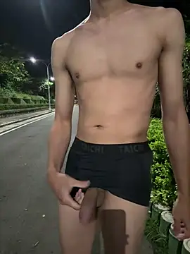 Benson18y online show from April 1, 6:38 pm