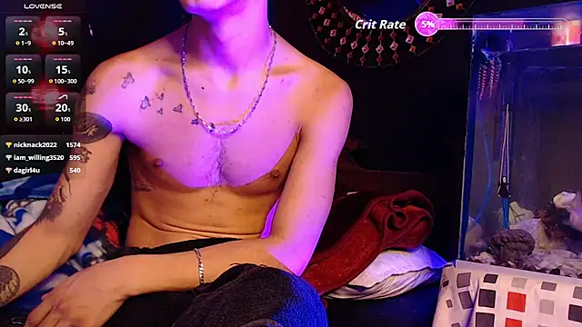 Snapshot of Godly_huan chatting on June 23, 8:01 am Godly huan online show from June 23, 8:01 am
