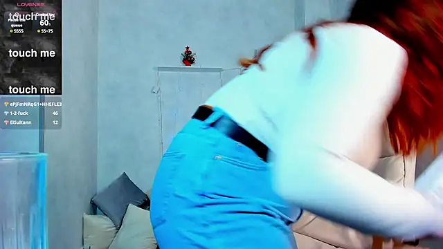 Snapshot of Aliisson_Edwards chatting on January 4, 7:03 am Aliisson Edwards online show from January 4, 7:03 am