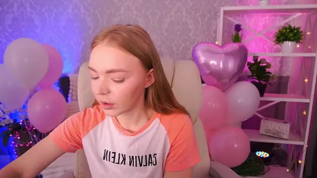 EmilySunshineS online show from February 16, 7:26 am