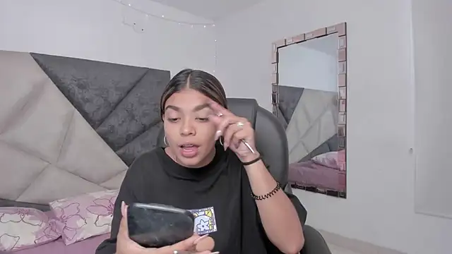 GiaFu online show from April 5, 6:16 pm