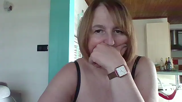 Sandcoq online show from March 5, 1:40 pm