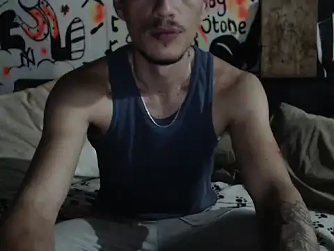 roystonee01 online show from September 28, 9:58 am