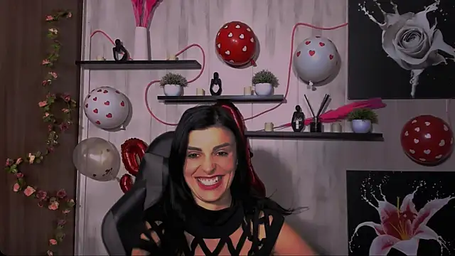 KayWuds online show from February 14, 5:25 pm