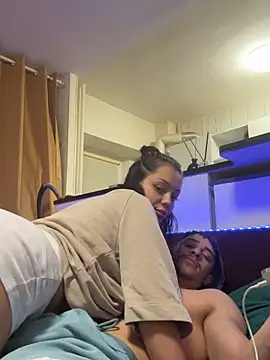 Snapshot of neverdd11 chatting on March 20, 6:46 pm neverdd11 online show from March 20, 6:46 pm