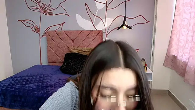 Snapshot of Aly_Cute_ chatting on January 7, 3:02 pm Aly Cute online show from January 7, 3:02 pm