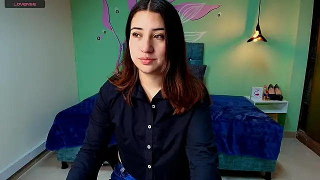 Snapshot of Aly_Cute_ chatting on January 9, 4:06 pm Aly Cute online show from January 9, 4:06 pm