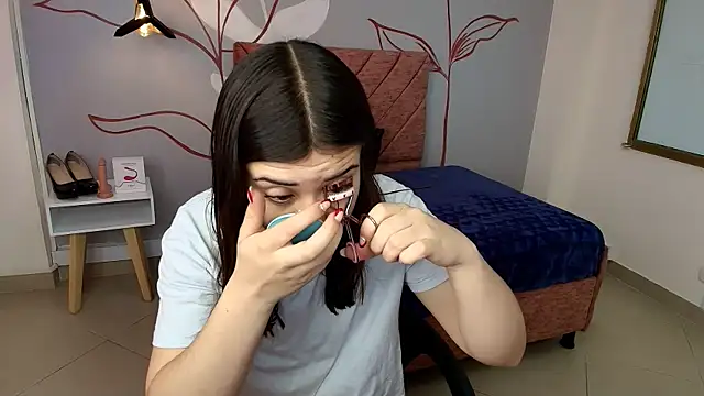 Snapshot of Aly_Cute_ chatting on January 14, 12:03 pm Aly Cute online show from January 14, 12:03 pm