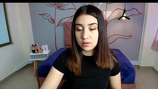 Snapshot of Aly_Cute_ chatting on January 30, 12:06 pm Aly Cute online show from January 30, 12:06 pm