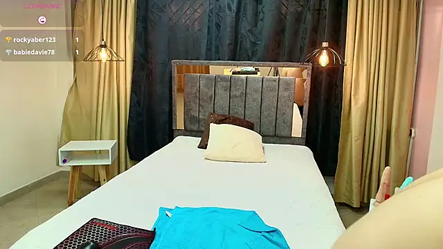 Snapshot of Aly_Cute_ chatting on March 15, 10:33 pm Aly Cute online show from March 15, 10:33 pm