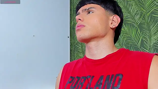 Snapshot of Nathaniel_Park chatting on May 12, 5:15 am Nathaniel Park online show from May 12, 5:15 am