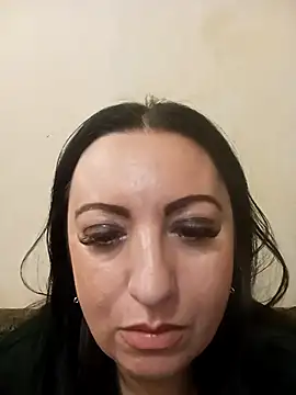 Snapshot of Veronica-Celie chatting on February 22, 10:41 pm Veronica-Celie online show from February 22, 10:41 pm