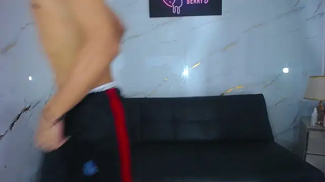 little alex01 online show from February 20, 2:39 pm