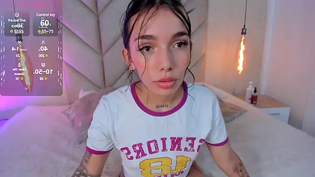 Mollymoon1 online show from January 24, 7:39 pm