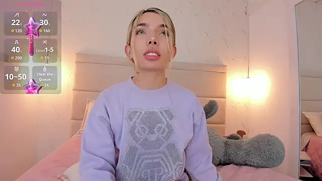 Mollymoon1 online show from December 4, 7:44 pm