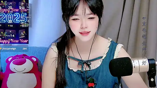 mango-a online show from September 24, 10:40 am