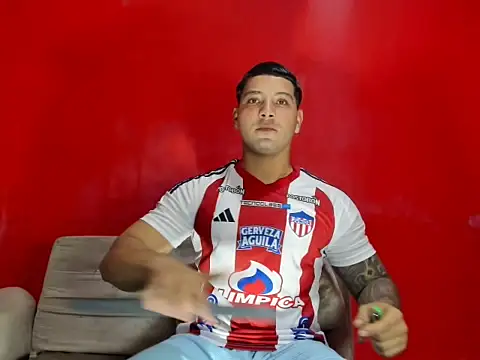 Snapshot of paul_luis chatting on September 27, 12:04 am paul luis online show from September 27, 12:04 am