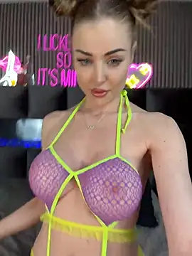 MilaMaaay online show from January 17, 7:28 pm