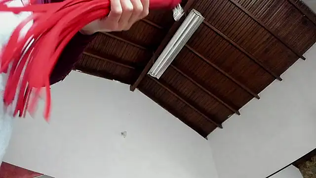 Snapshot of madame_ibby chatting on February 6, 11:46 am madame ibby online show from February 6, 11:46 am