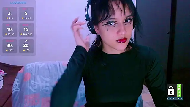 Snapshot of lizeth_darks chatting on February 16, 2:10 pm lizeth darks online show from February 16, 2:10 pm