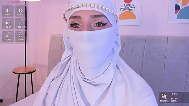 Snapshot of rawiya chatting on May 4, 12:01 pm rawiya online show from May 4, 12:01 pm