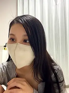 Snapshot of yuki_room chatting on December 8, 12:41 pm yuki room online show from December 8, 12:41 pm