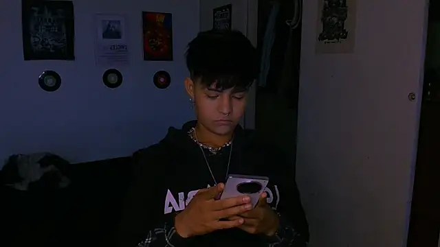 alex one888 online show from December 17, 9:10 pm