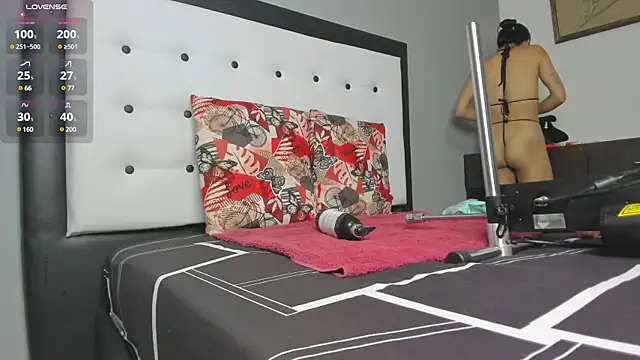 valeria hurtado online show from February 12, 2:03 am