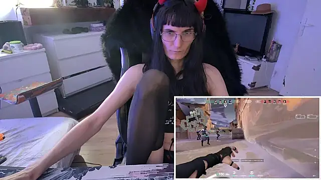 Snapshot of CeriseLapine chatting on October 21, 11:05 pm CeriseLapine online show from October 21, 11:05 pm