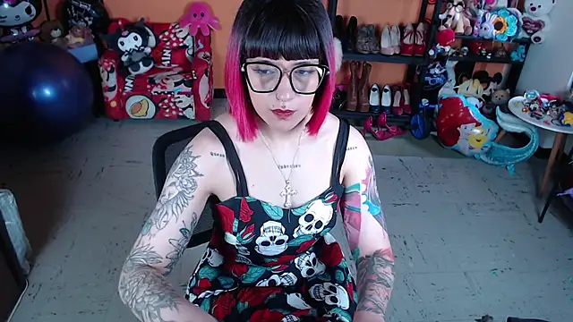 MissMiia2 online show from November 12, 1:55 pm