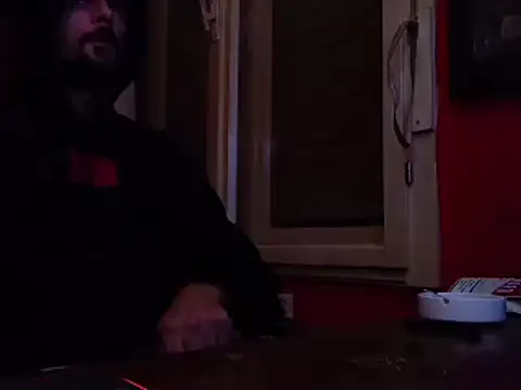 Snapshot of Guy4ladys69 chatting on January 5, 12:20 am Guy4ladys69 online show from January 5, 12:20 am