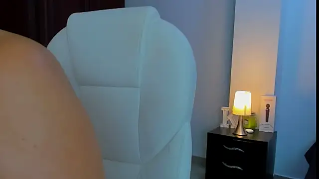 kathyajhonss online show from March 8, 11:07 pm