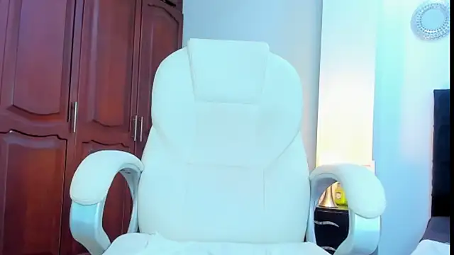 kathyajhonss online show from March 11, 1:59 am