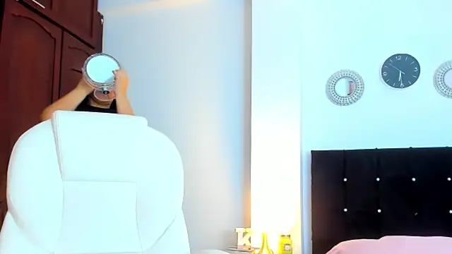 Snapshot of kathyajhonss chatting on July 14, 11:32 pm kathyajhonss online show from July 14, 11:32 pm