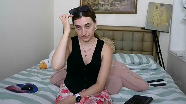 Snapshot of Iren chatting on June 22, 9:39 am Iren online show from June 22, 9:39 am