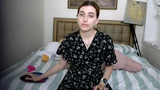 Snapshot of Iren chatting on June 25, 9:58 am Iren online show from June 25, 9:58 am