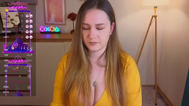 Emma B1uem online show from September 25, 8:34 pm