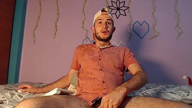 Snapshot of Dante_Bear_ chatting on February 10, 10:52 am Dante Bear online show from February 10, 10:52 am