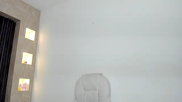 laurin clauz  online show from October 21, 3:46 pm