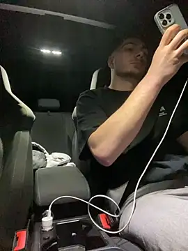 Snapshot of youssef00711 chatting on March 5, 8:00 pm youssef00711 online show from March 5, 8:00 pm