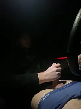 Snapshot of youssef00711 chatting on March 13, 2:05 am youssef00711 online show from March 13, 2:05 am