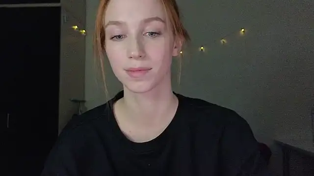Mary Av online show from February 28, 8:39 pm