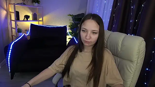 Snapshot of ElysLunar chatting on January 27, 7:13 pm ElysLunar online show from January 27, 7:13 pm