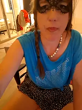 Snapshot of Hexe12346 chatting on May 19, 6:03 pm Hexe12346 online show from May 19, 6:03 pm