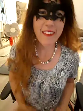 Snapshot of Hexe12346 chatting on May 22, 3:06 pm Hexe12346 online show from May 22, 3:06 pm